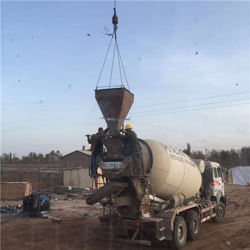 全椒县“精准瞄准”—— 吊车的 “定位导航” 技术